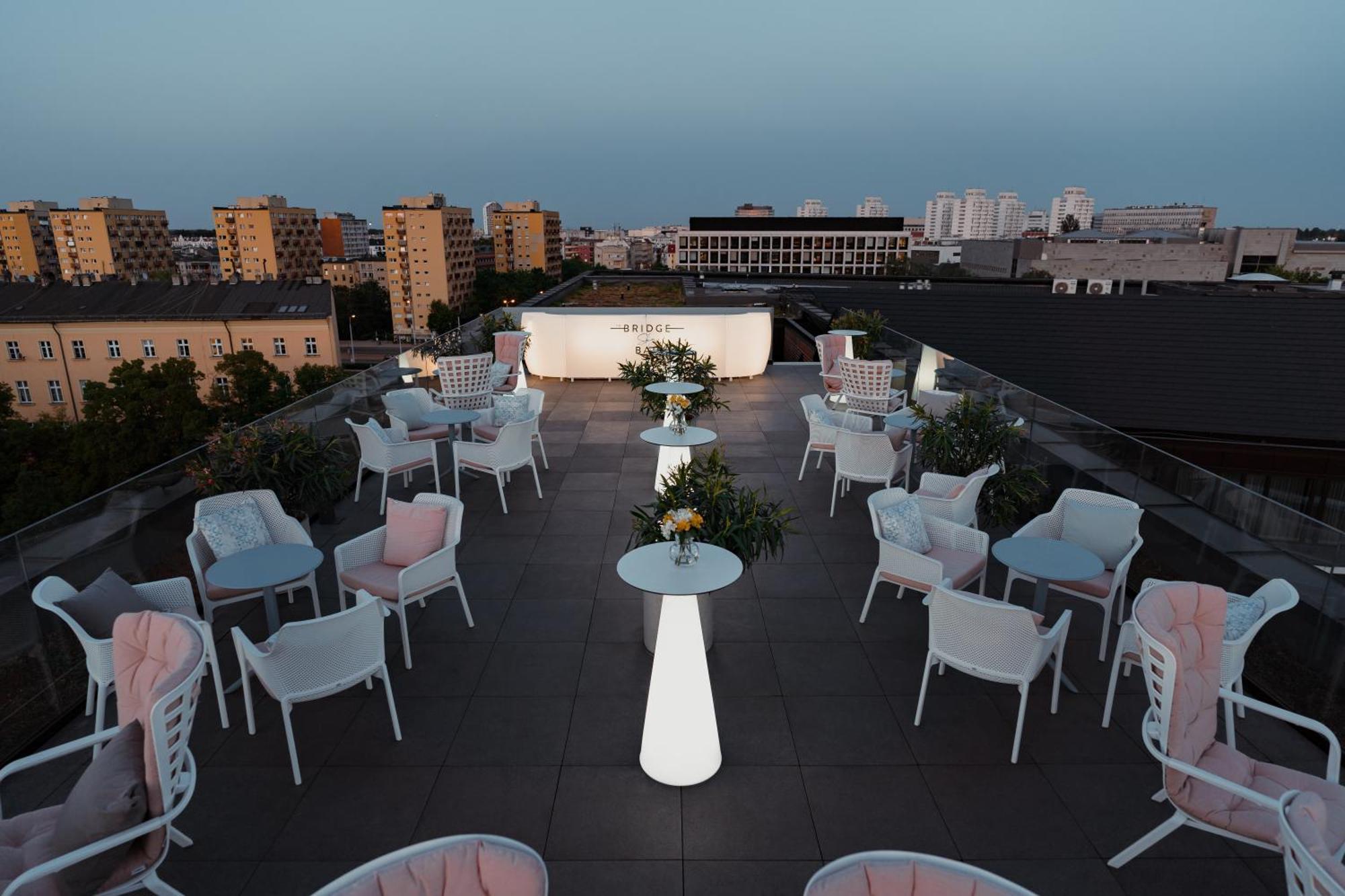 美憬阁弗罗茨瓦夫桥酒店 外观 照片 The rooftop of the hotel